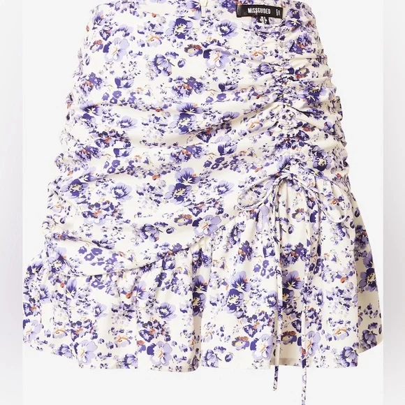 Missguided Floral Purple and White Women's Co-ord Set - Picture 3 of 14